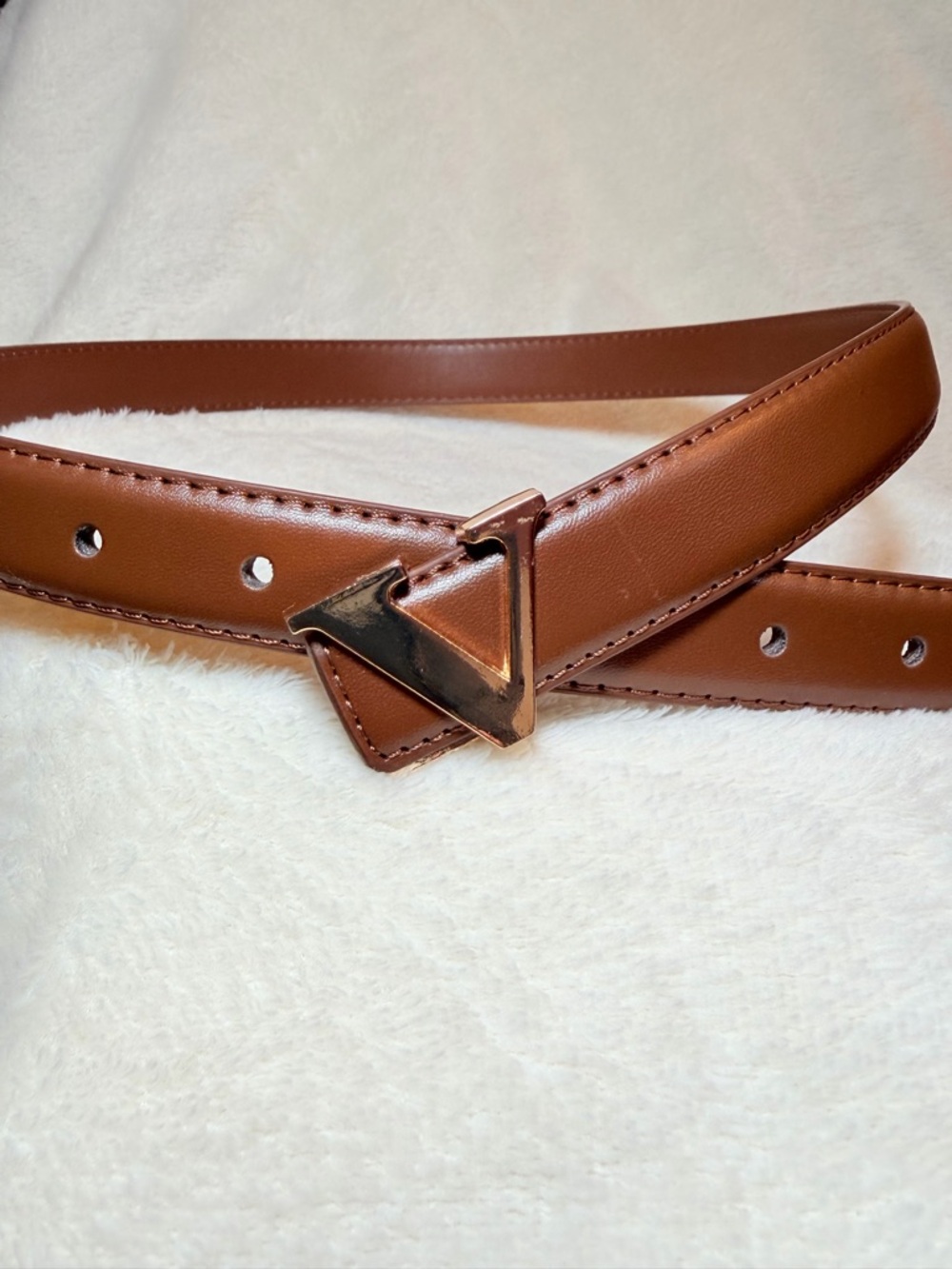 Source Unknown Brown Leather Belt‎ with V-Shaped Gold Buckle